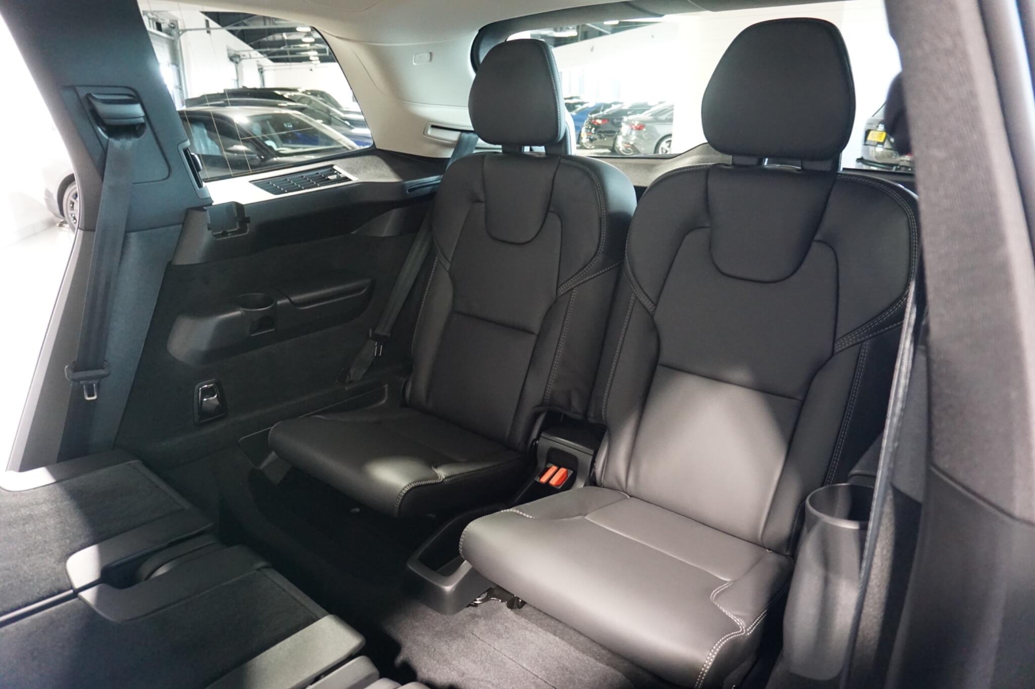Volvo XC90 2.0 B5 MHEV Plus Edition SUV 5dr Petrol Hybrid Auto 4WD Euro 6 (s/s) (250 ps)